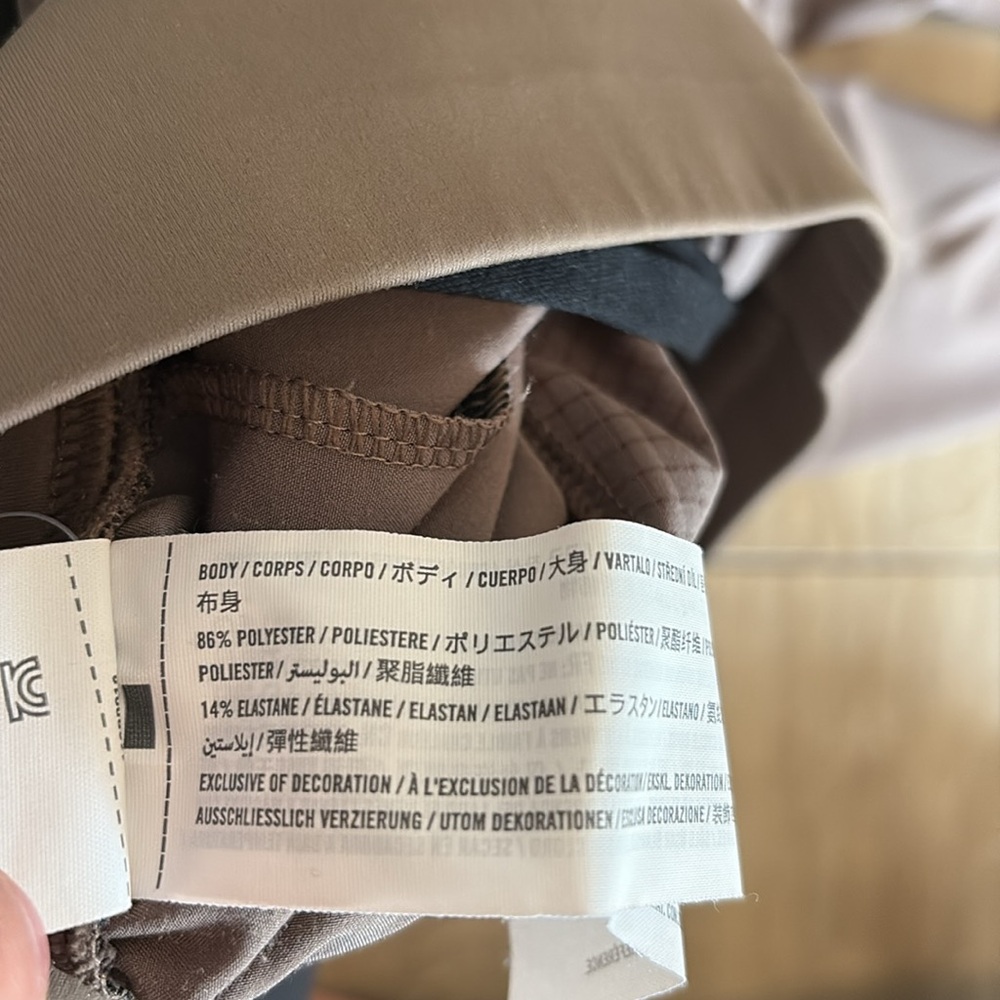 Abercrombie & Fitch YPB Motion Tek Pants Men’s Size XS 2 Tone Taupe Drawstring - Picture 12 of 12